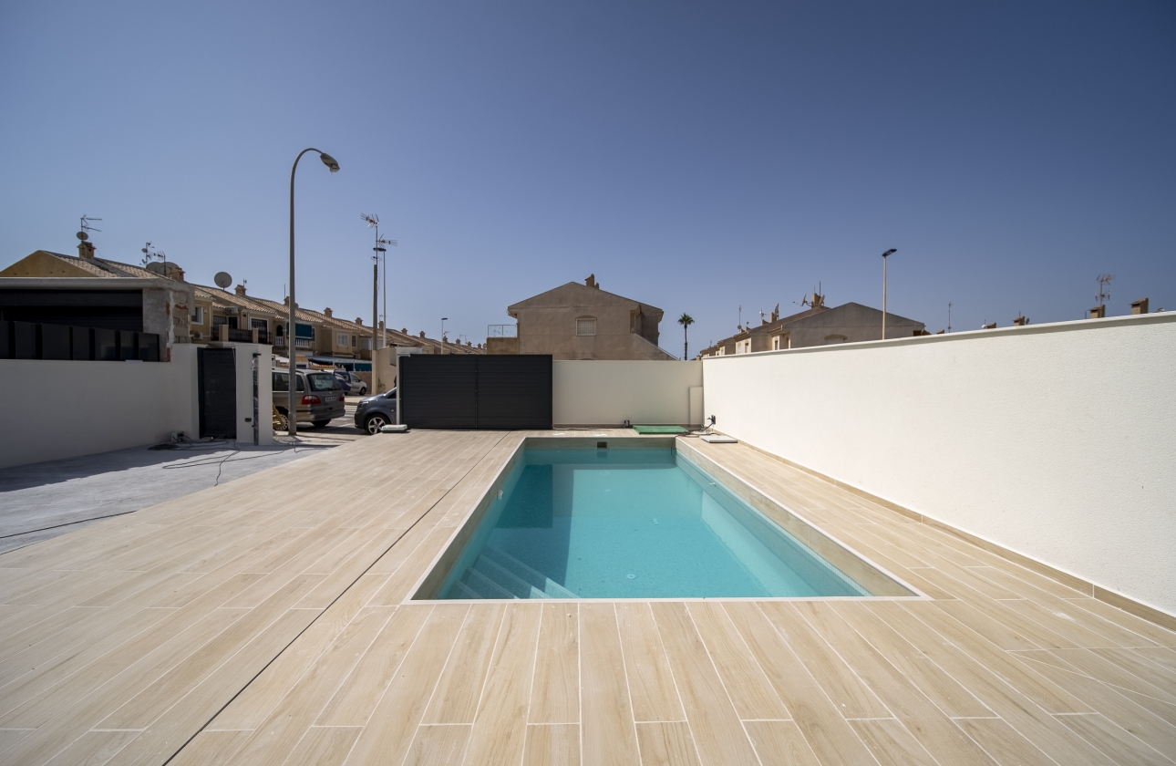 Rynek wtórny - Villa - Torrevieja - Aguas Nuevas