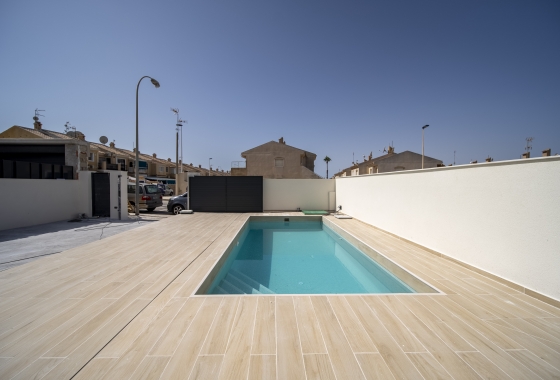 Rynek wtórny - Villa - Torrevieja - Aguas Nuevas