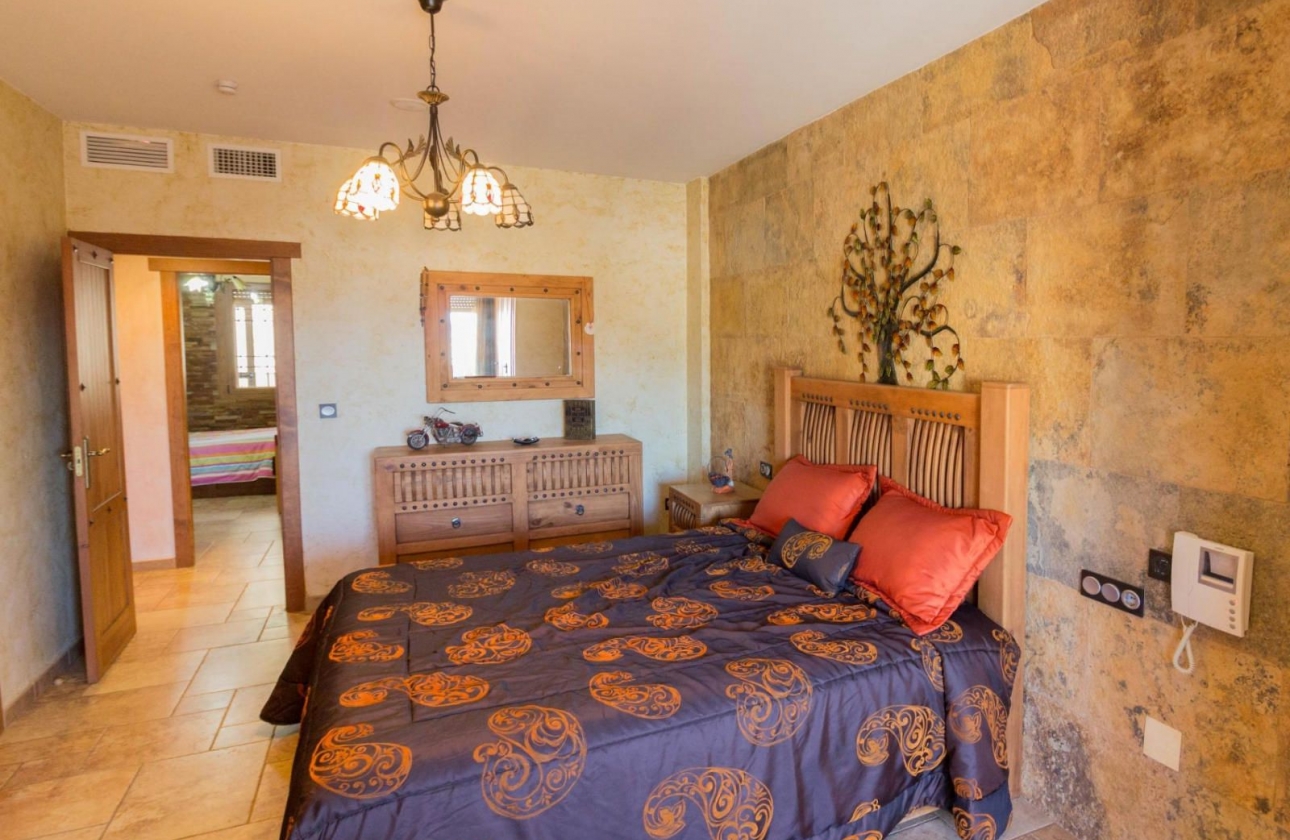 Rynek wtórny - Villa - Redován