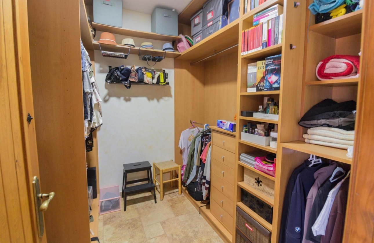 Rynek wtórny - Villa - Redován