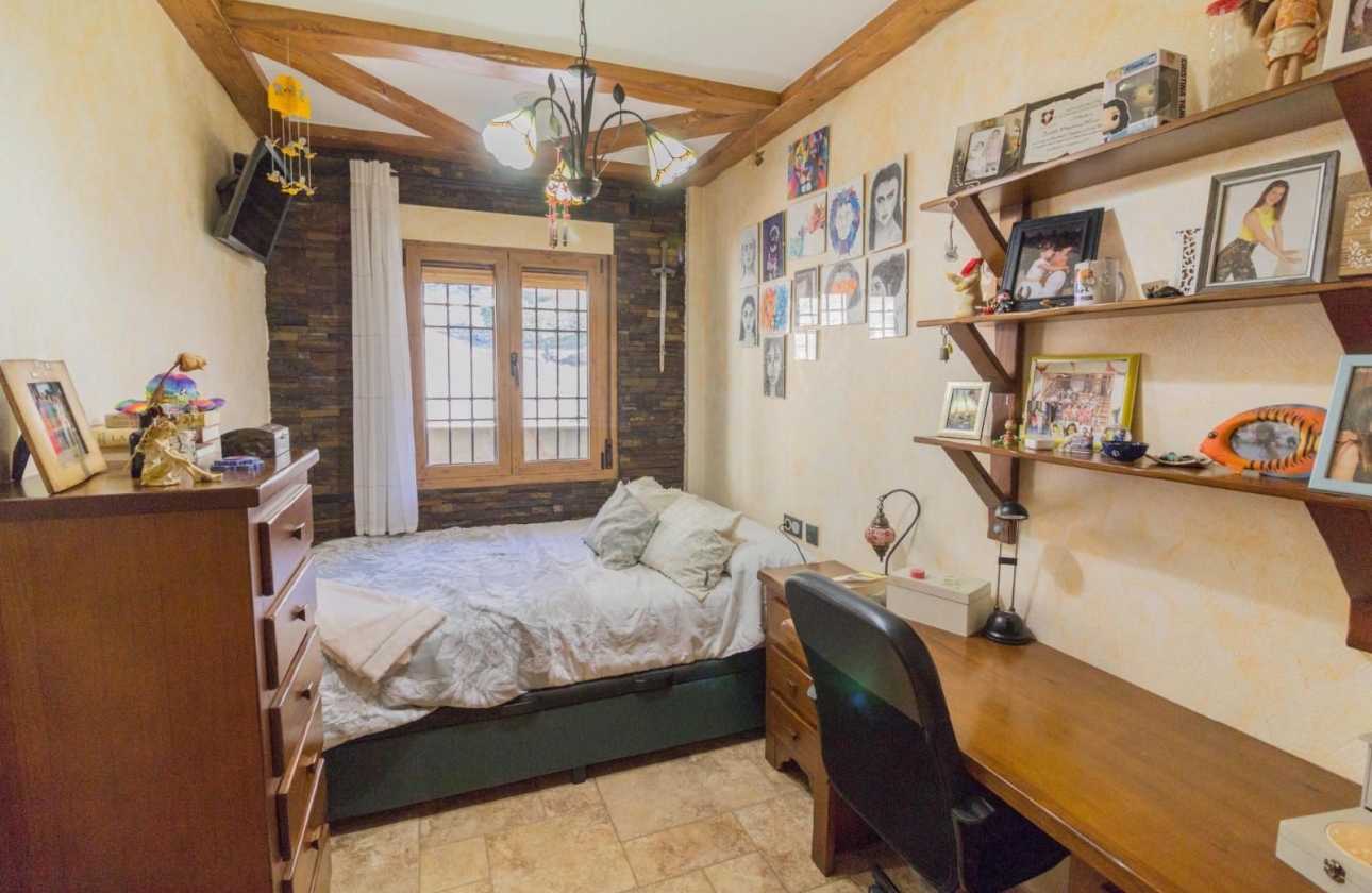 Rynek wtórny - Villa - Redován