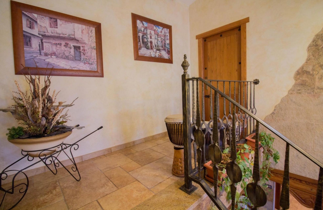 Rynek wtórny - Villa - Redován