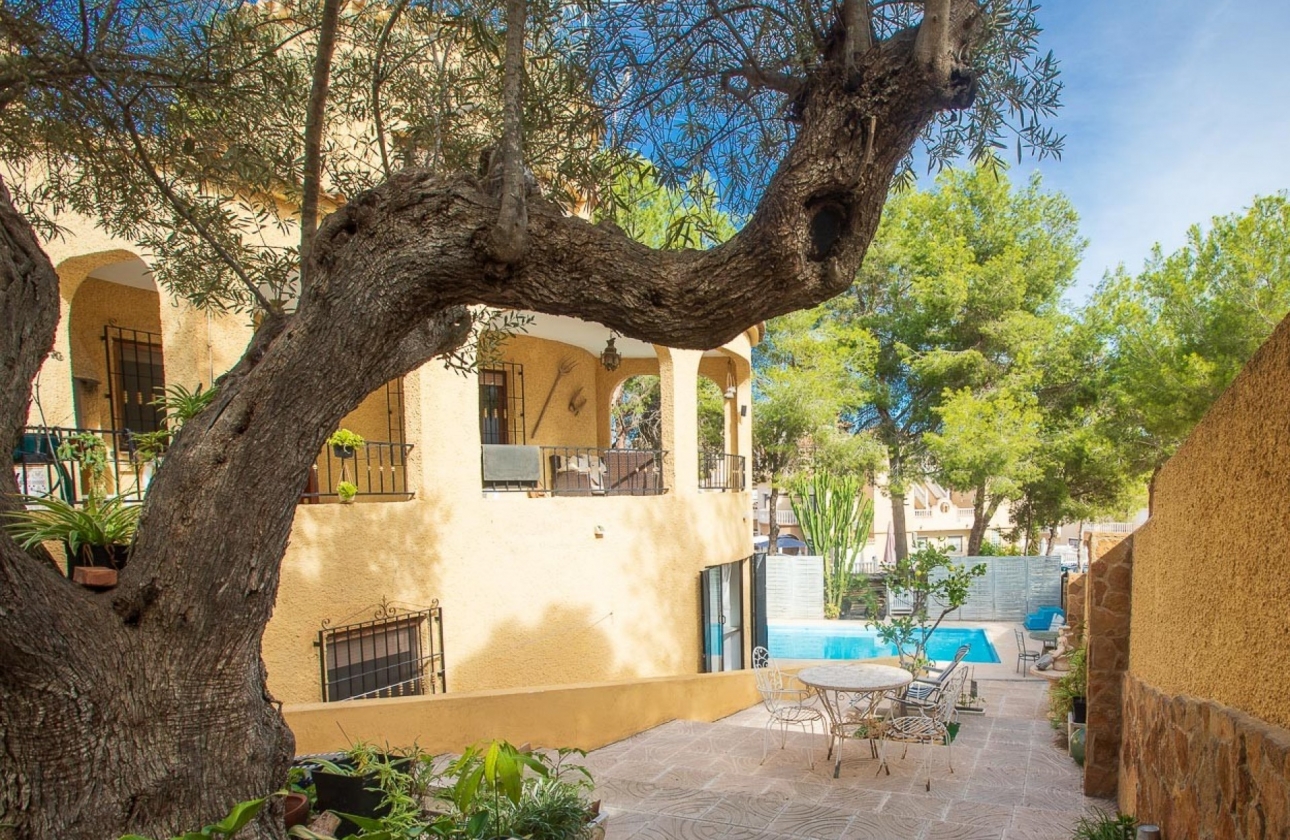 Rynek wtórny - Villa - Orihuela Costa - Res. Las Filipinas