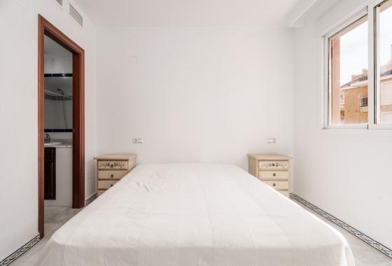 Rynek wtórny - Apartament - Torrevieja - Playa de los Locos
