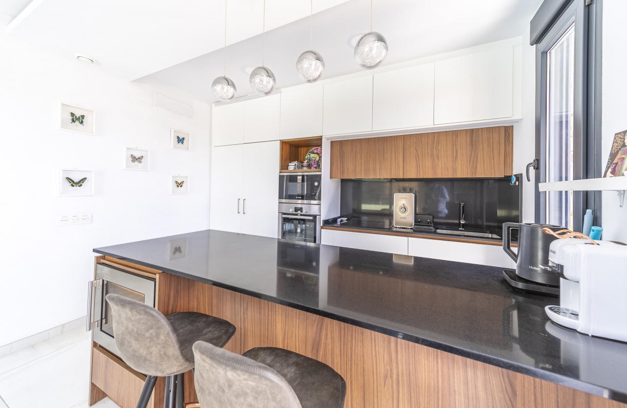 Rynek wtórny - Villa - Orihuela Costa - Lomas de Cabo Roig