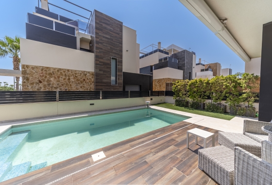 Rynek wtórny - Villa - Orihuela Costa - Lomas de Cabo Roig