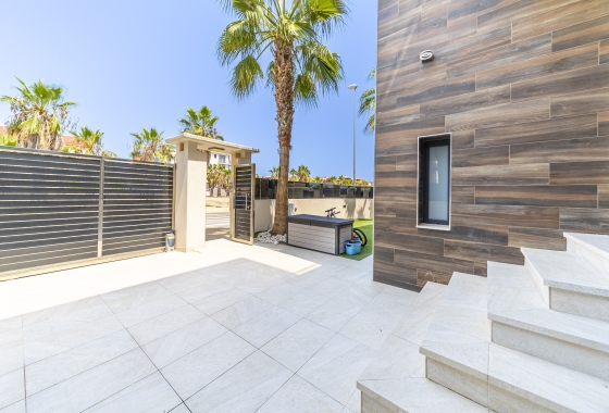 Rynek wtórny - Villa - Orihuela Costa - Lomas de Cabo Roig