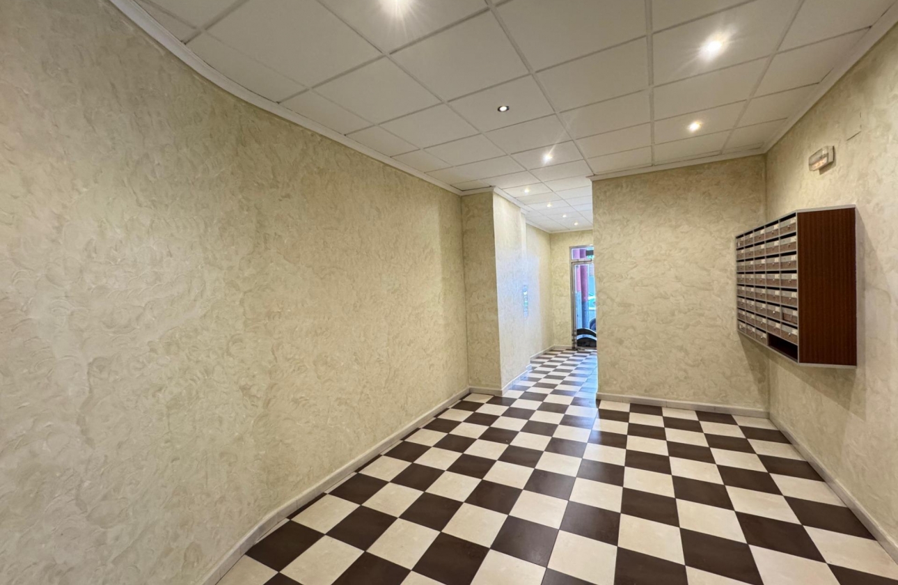 Rynek wtórny - Apartament - Torrevieja - Centro