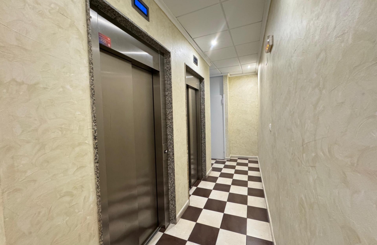 Rynek wtórny - Apartament - Torrevieja - Centro