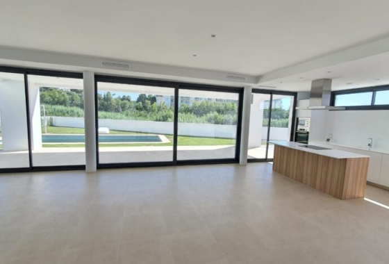 Obra nueva - Villa - Manilva