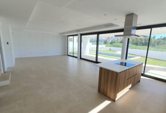 Obra nueva - Villa - Manilva