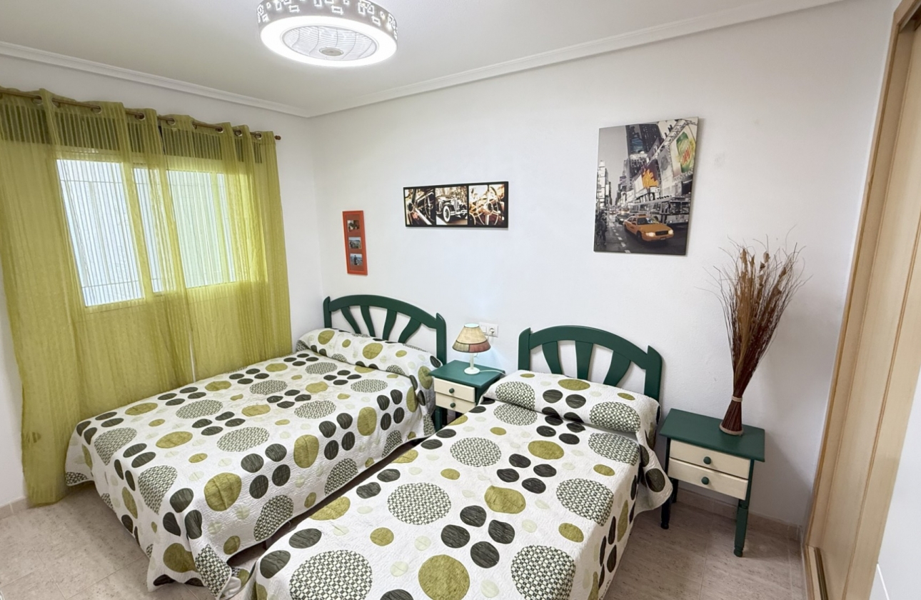 Rynek wtórny - Apartament - Orihuela Costa - La Zenia