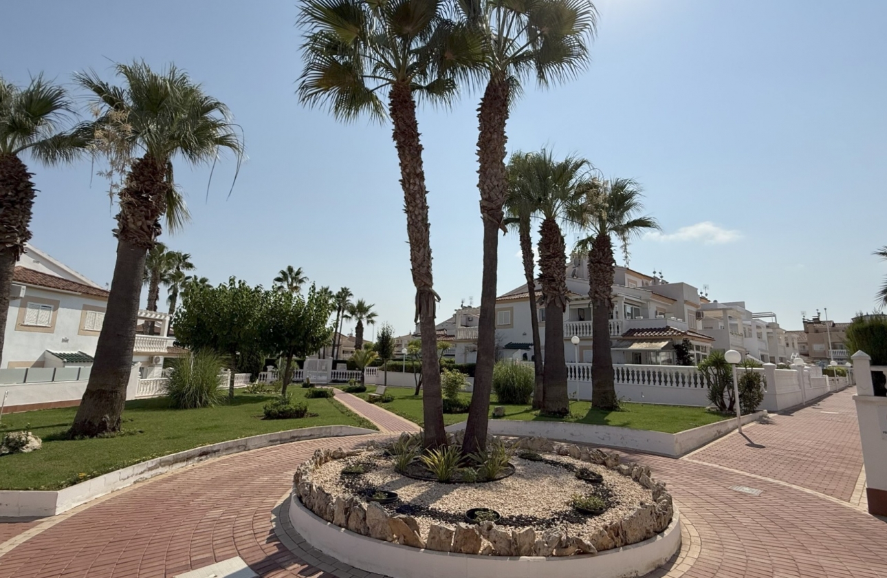 Rynek wtórny - Apartament - Orihuela Costa - La Zenia