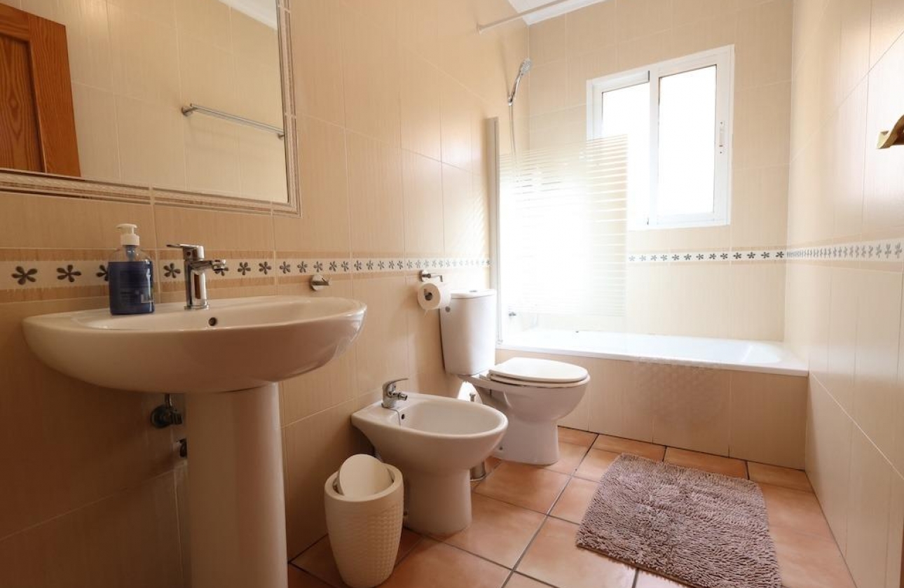 Rynek wtórny - Villa - Orihuela Costa - Cabo Roig