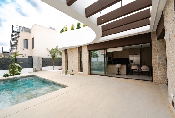 New Build - Detached - Heredades