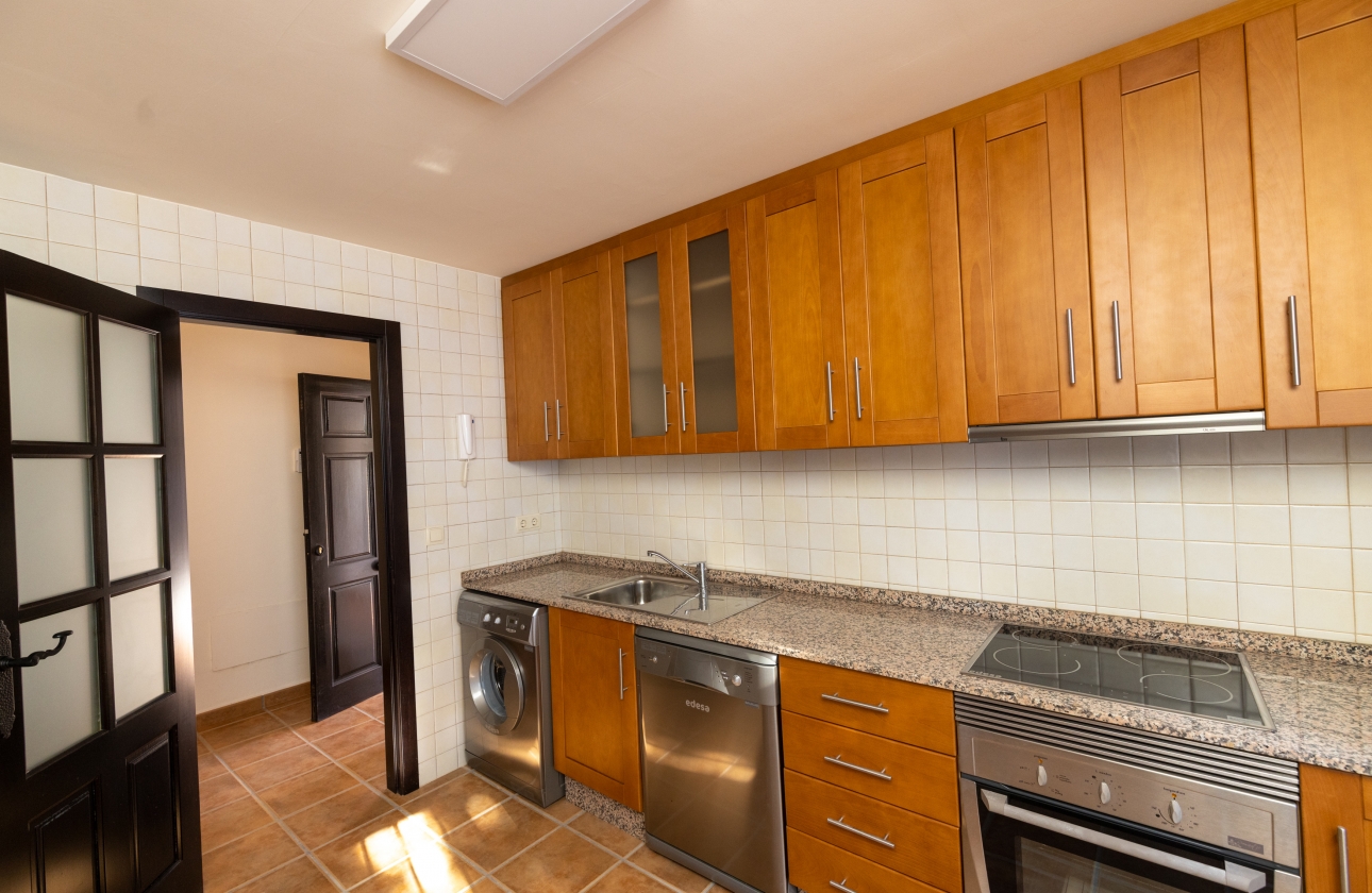 Rynek pierwotny - Szeregowiec - Fuente Álamo