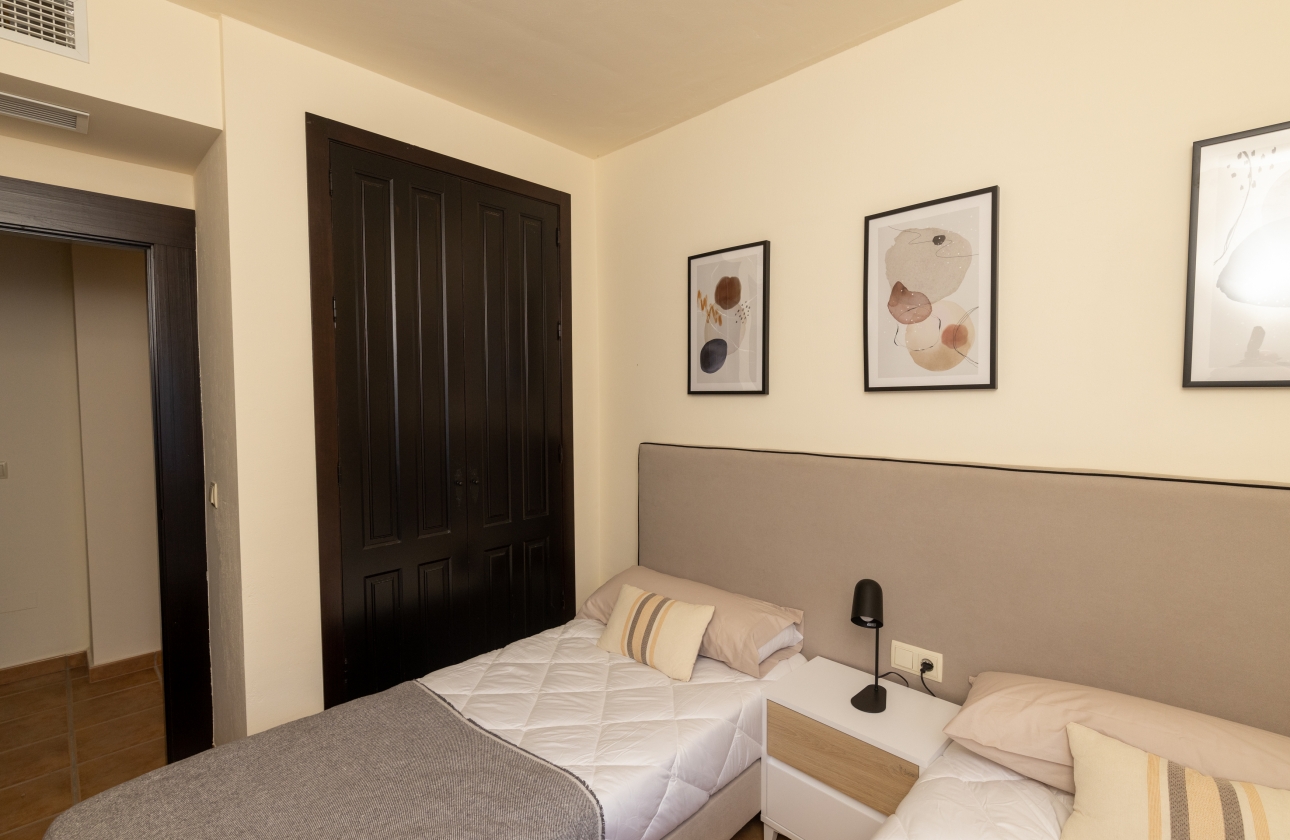 Rynek pierwotny - Szeregowiec - Fuente Álamo