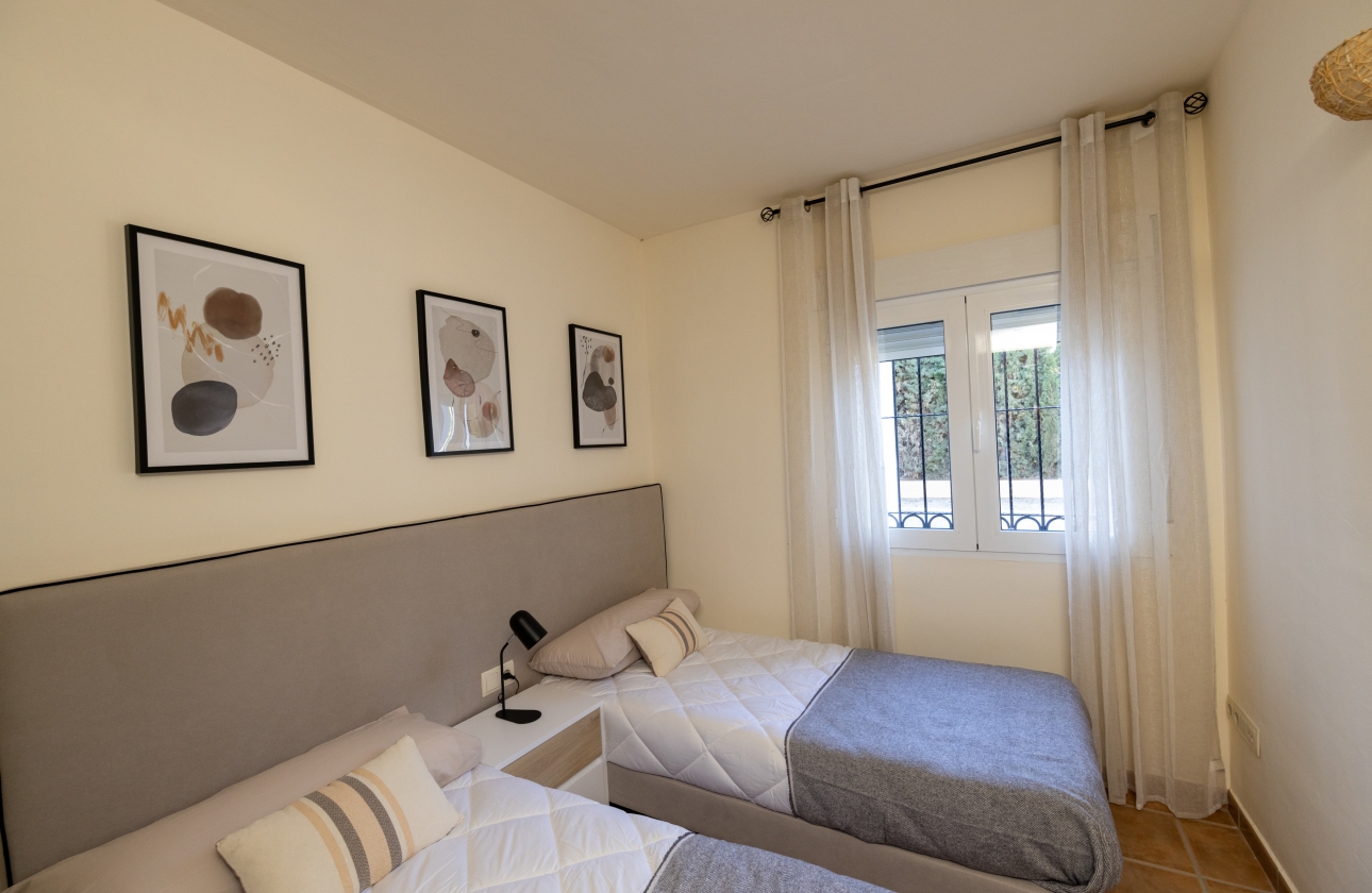 Rynek pierwotny - Szeregowiec - Fuente Álamo