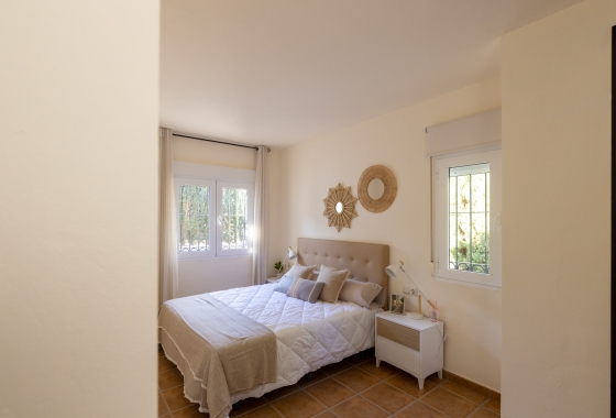 Rynek pierwotny - Szeregowiec - Fuente Álamo