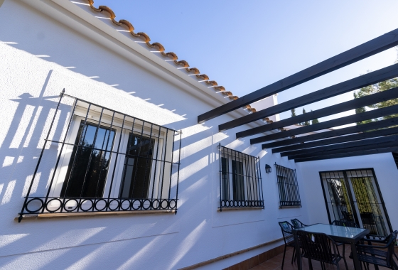 Rynek pierwotny - Szeregowiec - Fuente Álamo