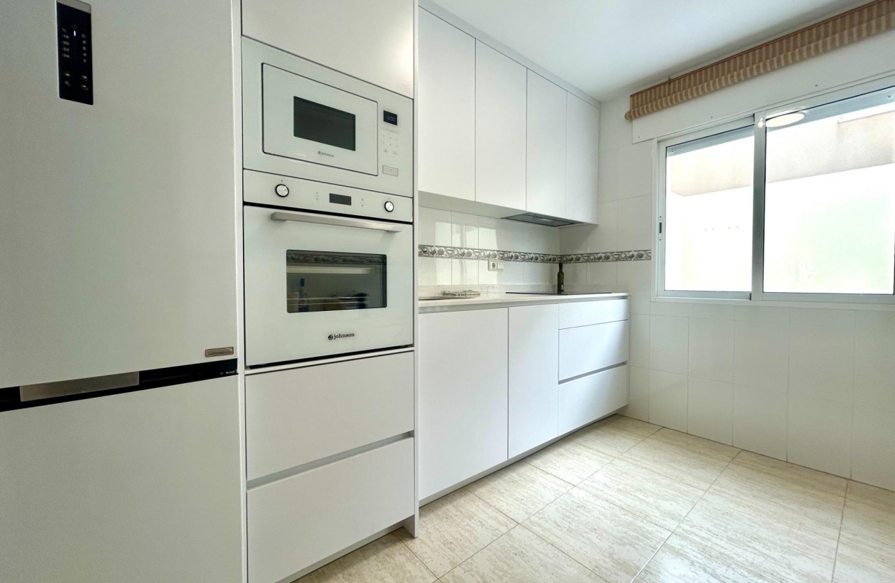 Rynek wtórny - Szeregowiec - Orihuela Costa - Campoamor