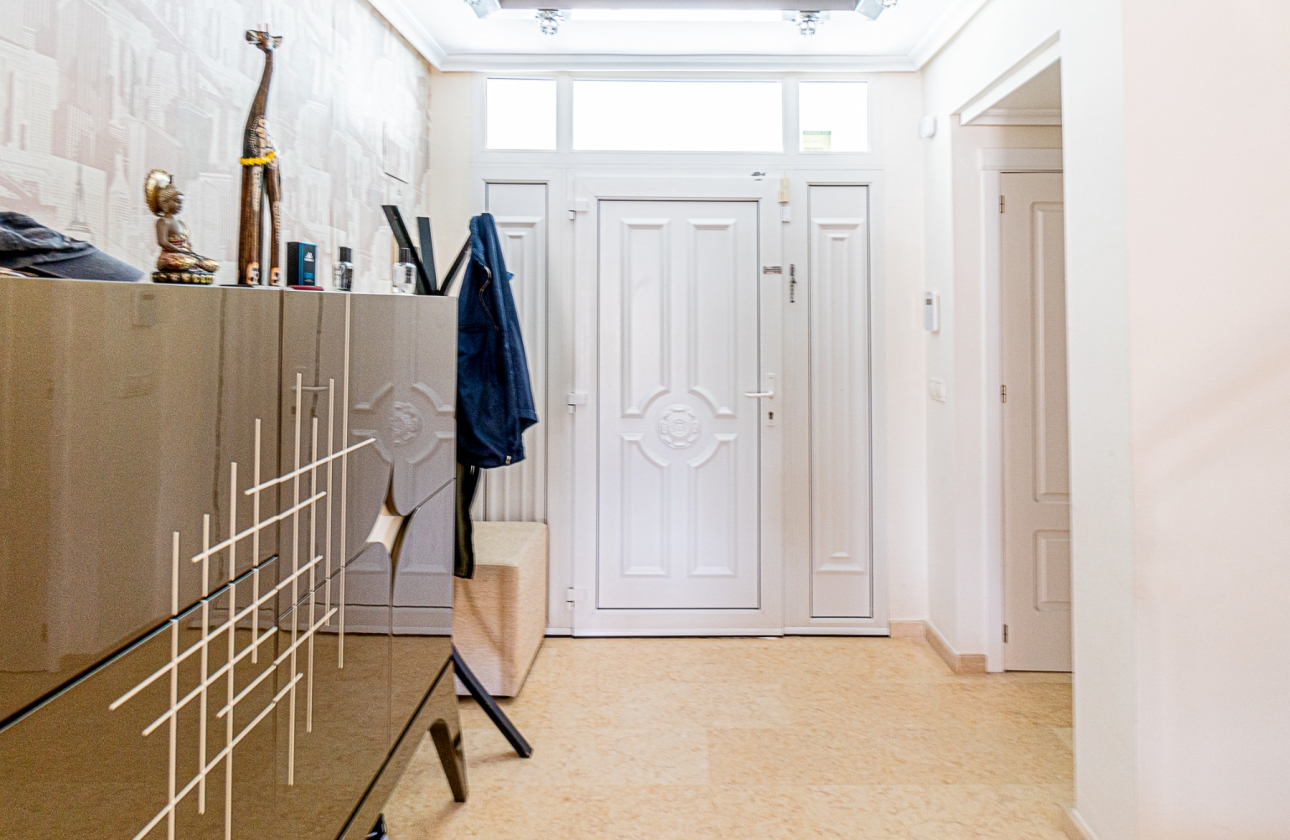 Reventa - Villa - La Mata