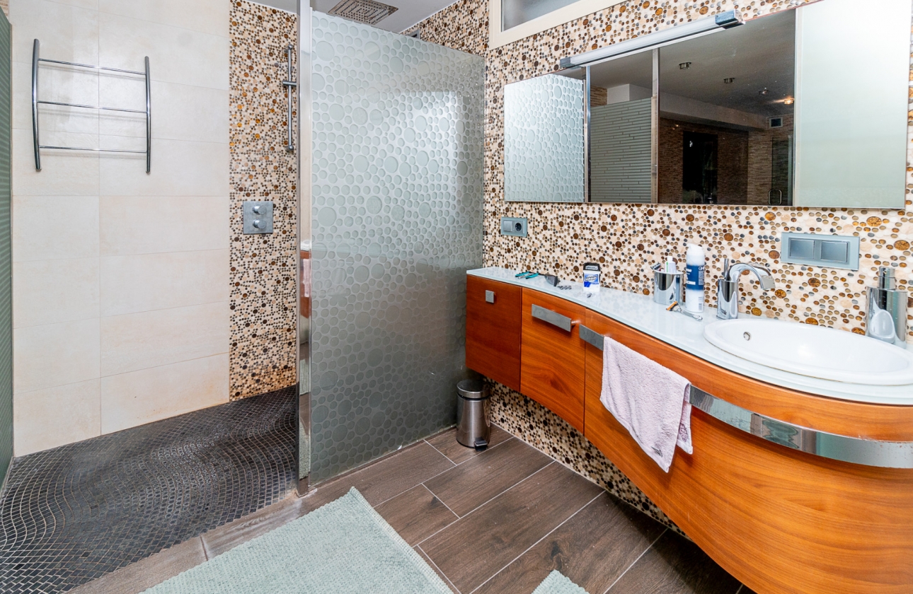 Reventa - Villa - La Mata