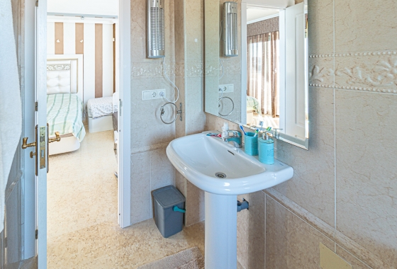 Reventa - Villa - La Mata