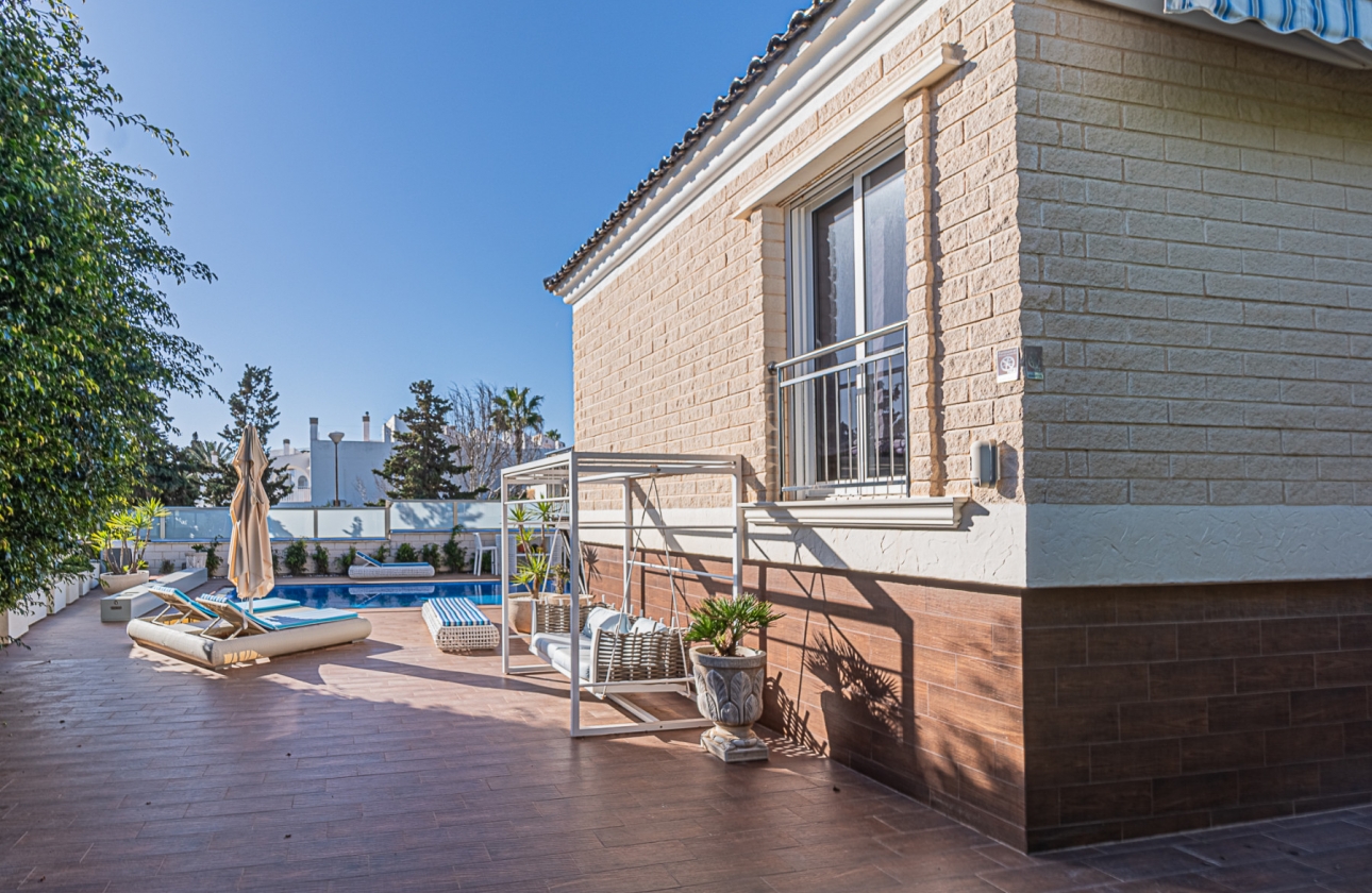 Reventa - Villa - La Mata