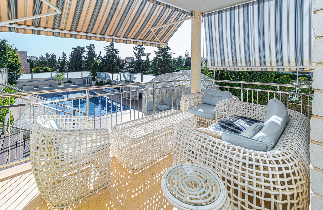 Reventa - Villa - La Mata