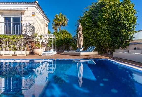 Reventa - Villa - La Mata