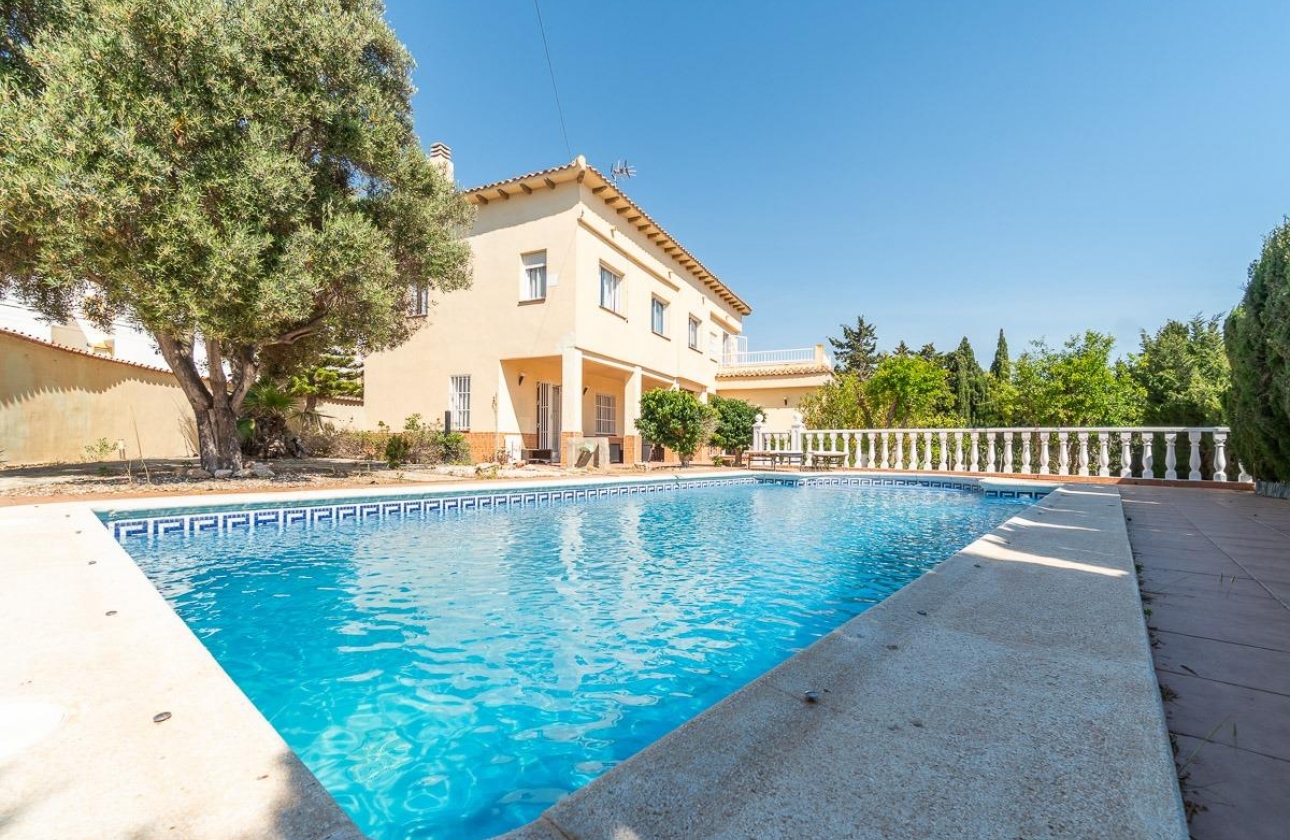 Rynek wtórny - Villa - Torrevieja - Playa de la mata