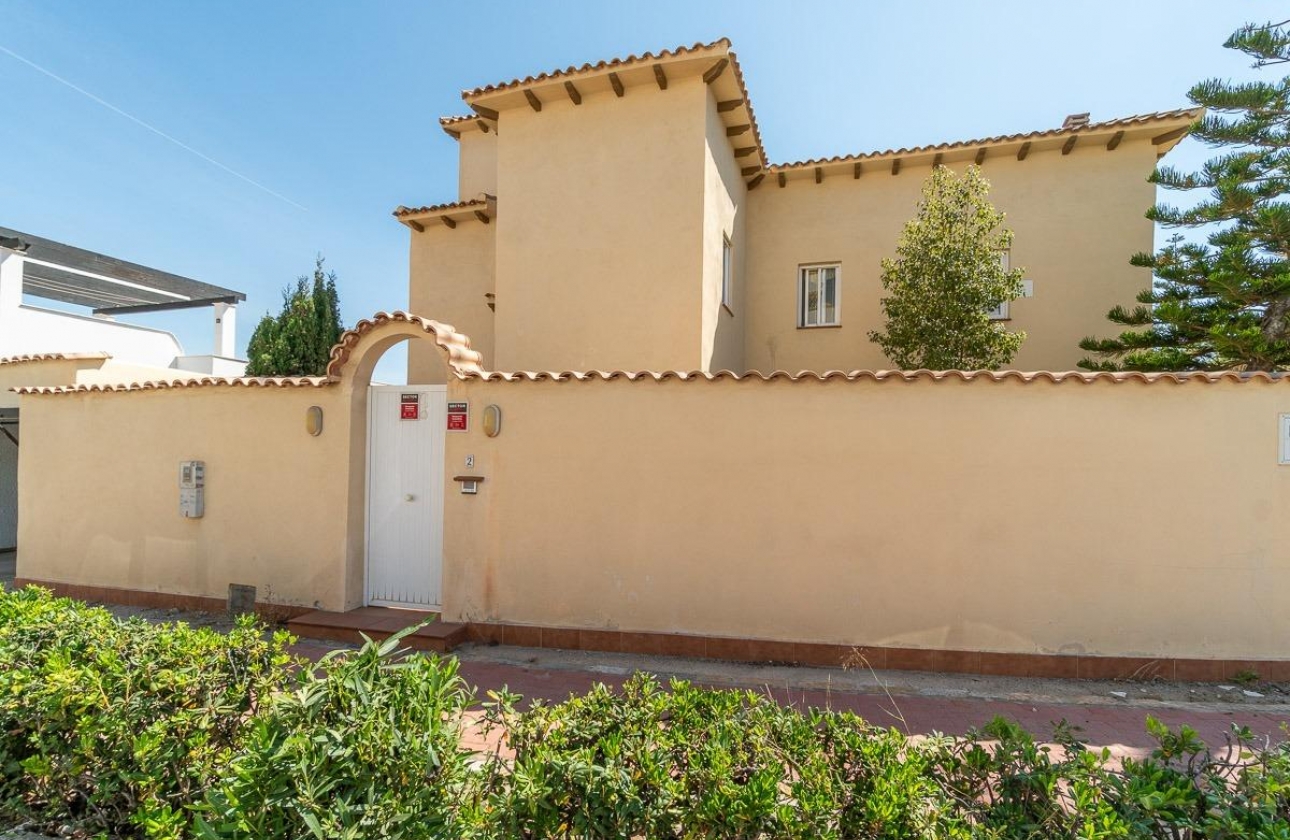 Rynek wtórny - Villa - Torrevieja - Playa de la mata