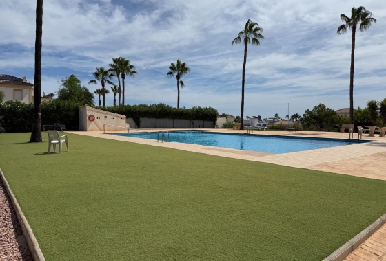 Rynek wtórny - Villa - Orihuela Costa - Villamartín