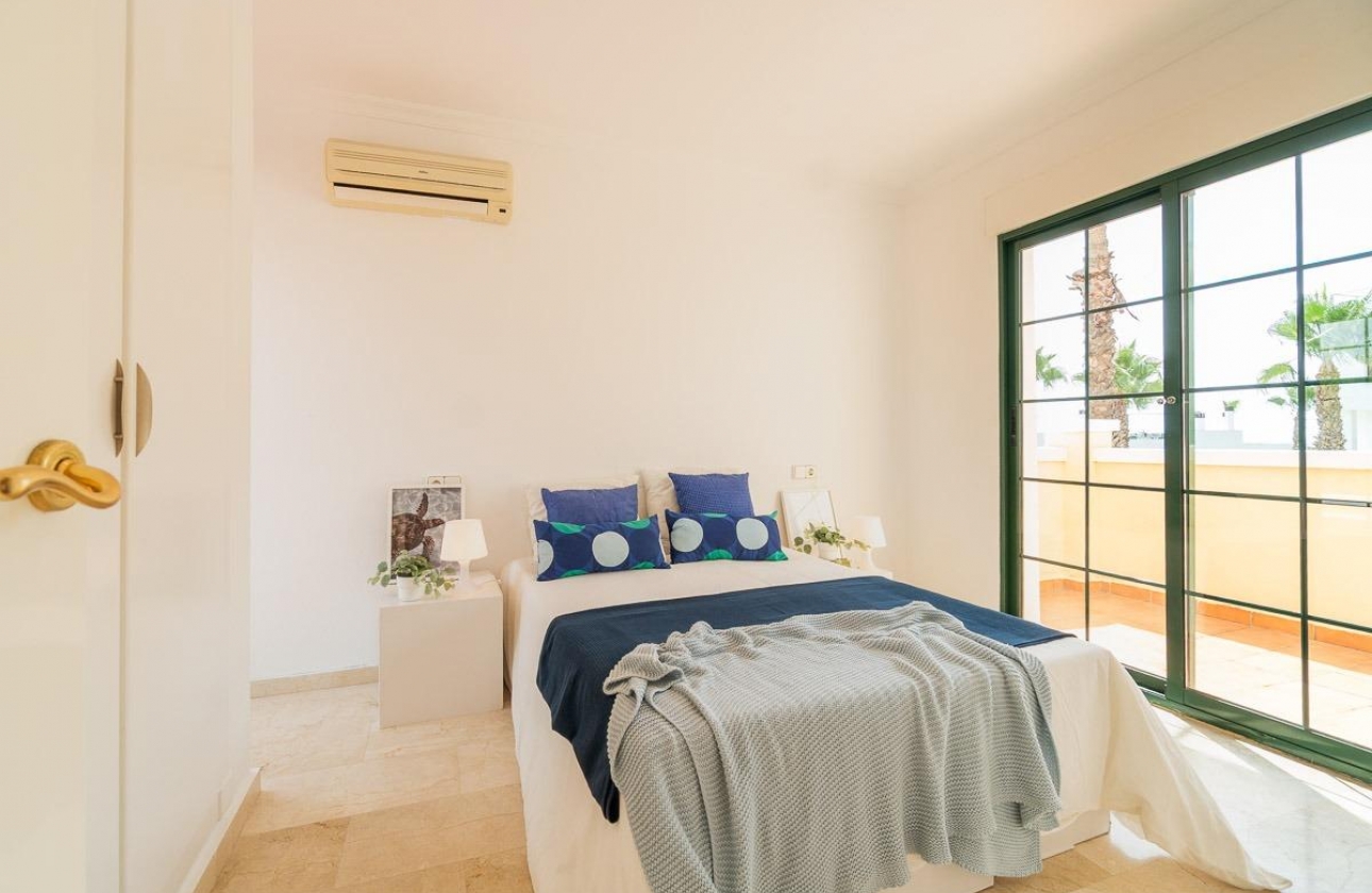 Rynek wtórny - Villa - Orihuela Costa - Villamartín