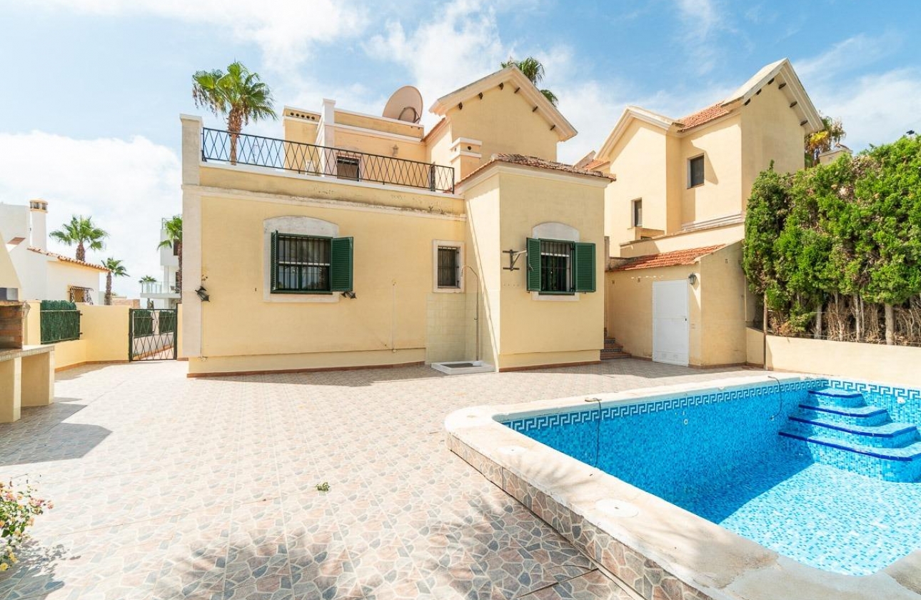 Rynek wtórny - Villa - Orihuela Costa - Villamartín