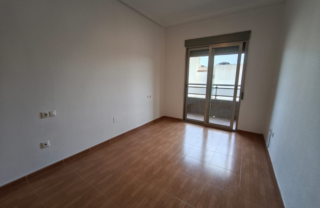 Rynek wtórny - Apartament - San Isidro De Albatera - San Isidro