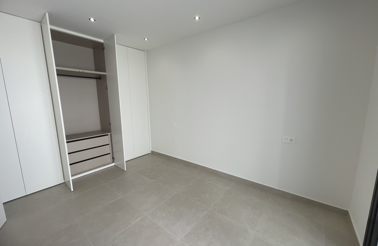New Build - Detached - Heredades