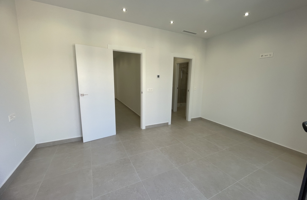 New Build - Detached - Heredades