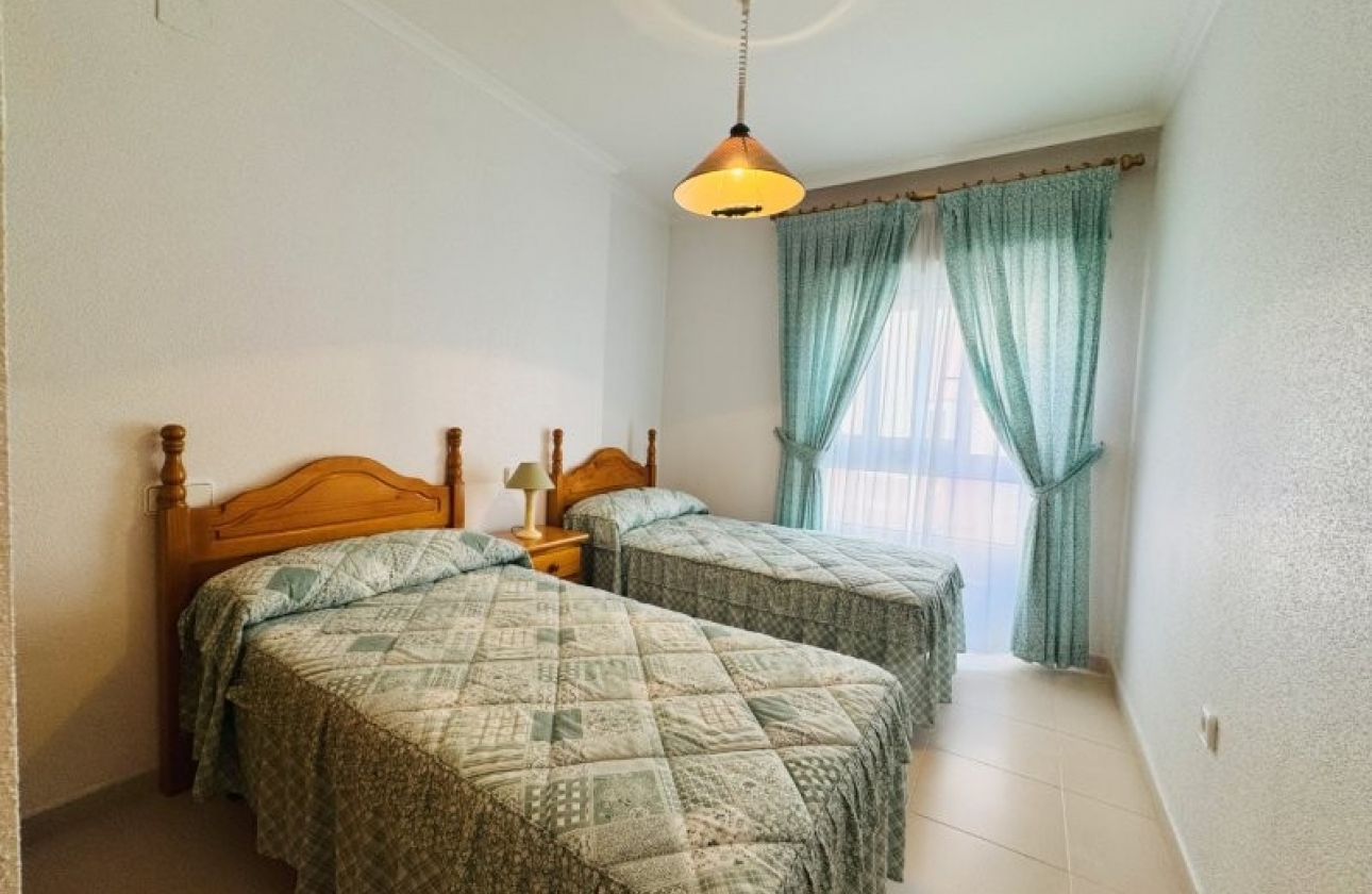Rynek wtórny - Apartament - Torrevieja - La Mata