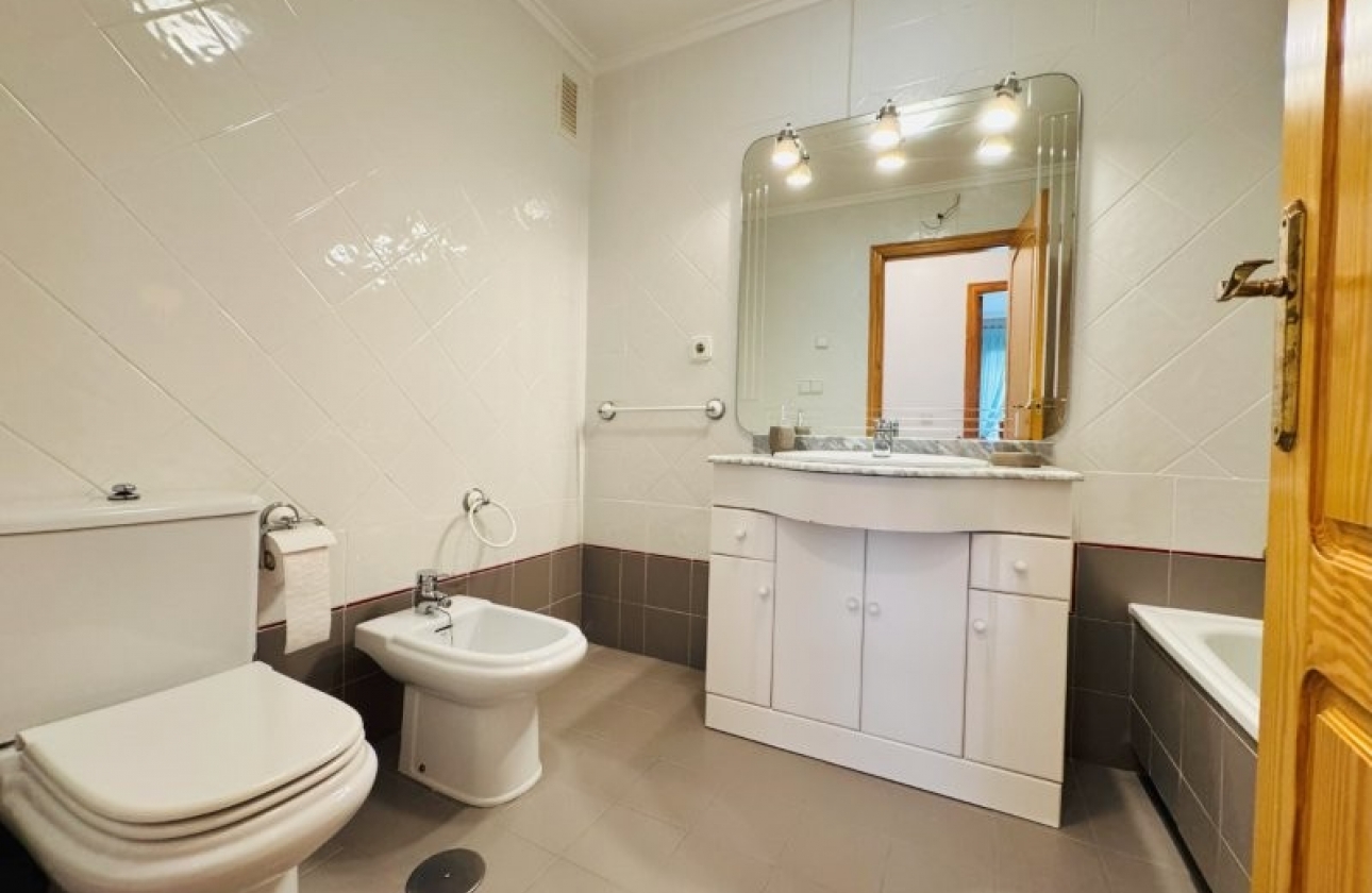 Rynek wtórny - Apartament - Torrevieja - La Mata