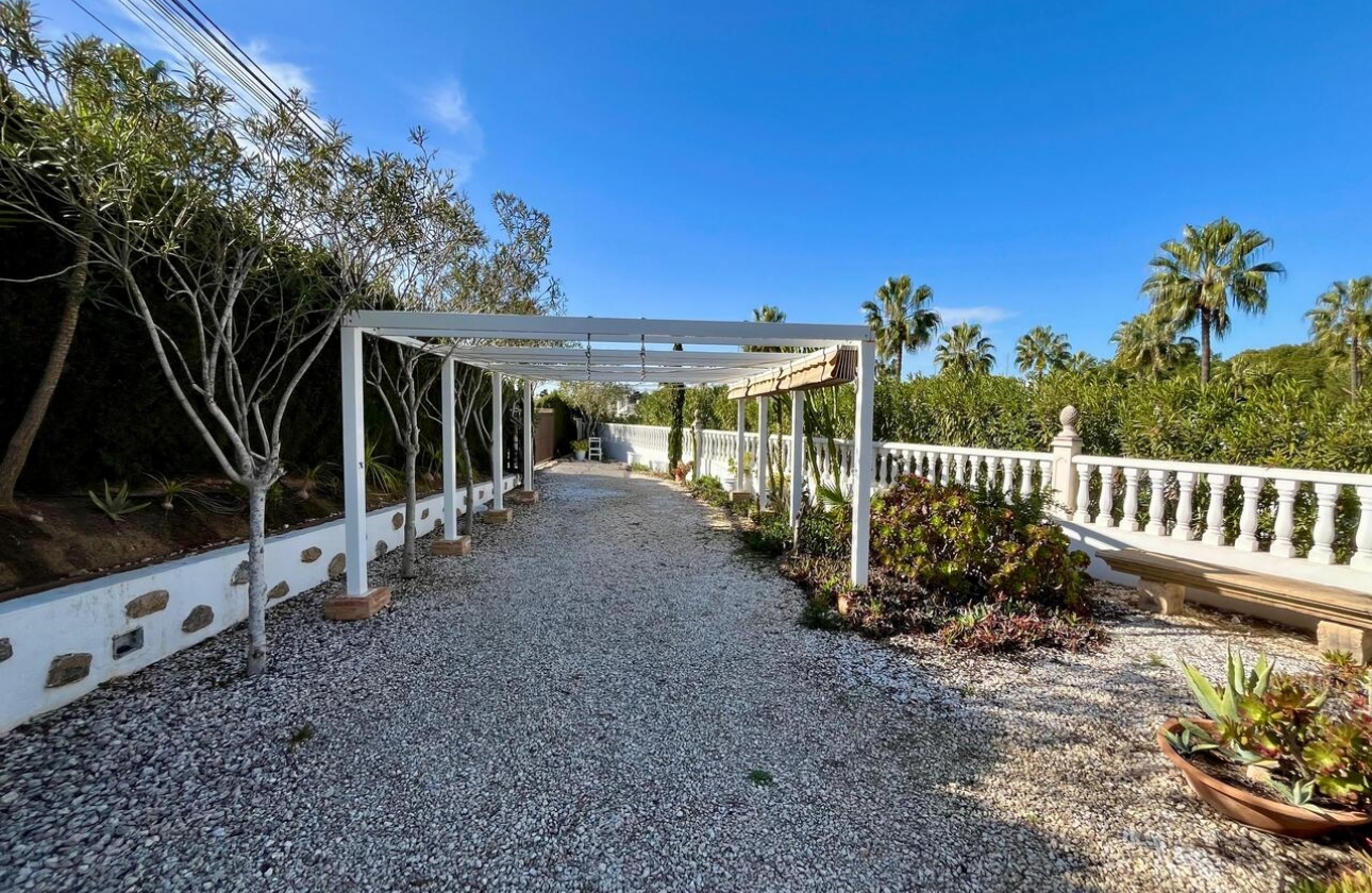 Rynek wtórny - Villa - Orihuela Costa - Villamartín