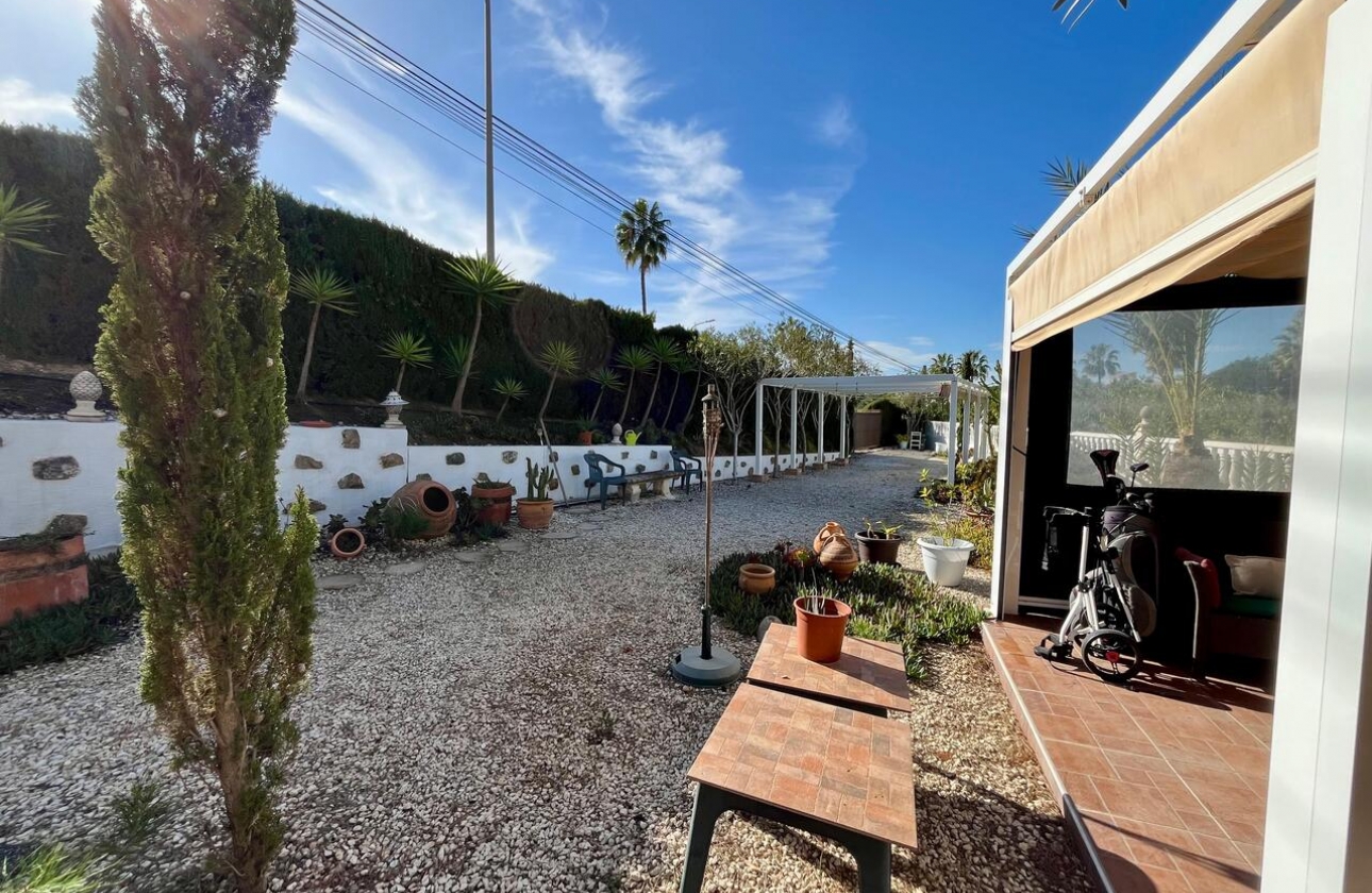 Rynek wtórny - Villa - Orihuela Costa - Villamartín