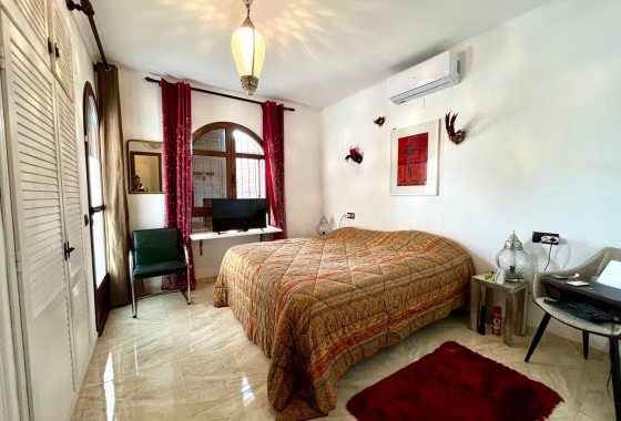 Rynek wtórny - Villa - Orihuela Costa - Villamartín