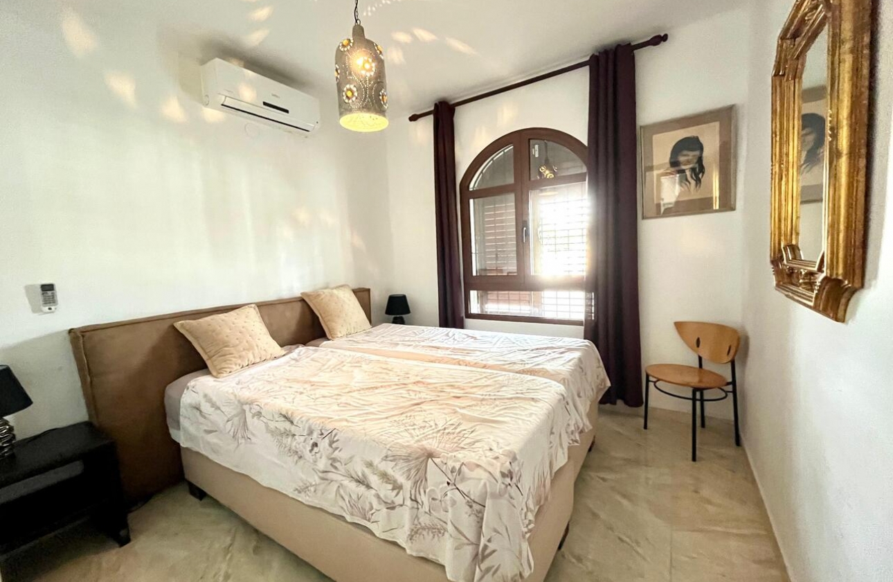 Rynek wtórny - Villa - Orihuela Costa - Villamartín