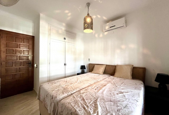 Rynek wtórny - Villa - Orihuela Costa - Villamartín