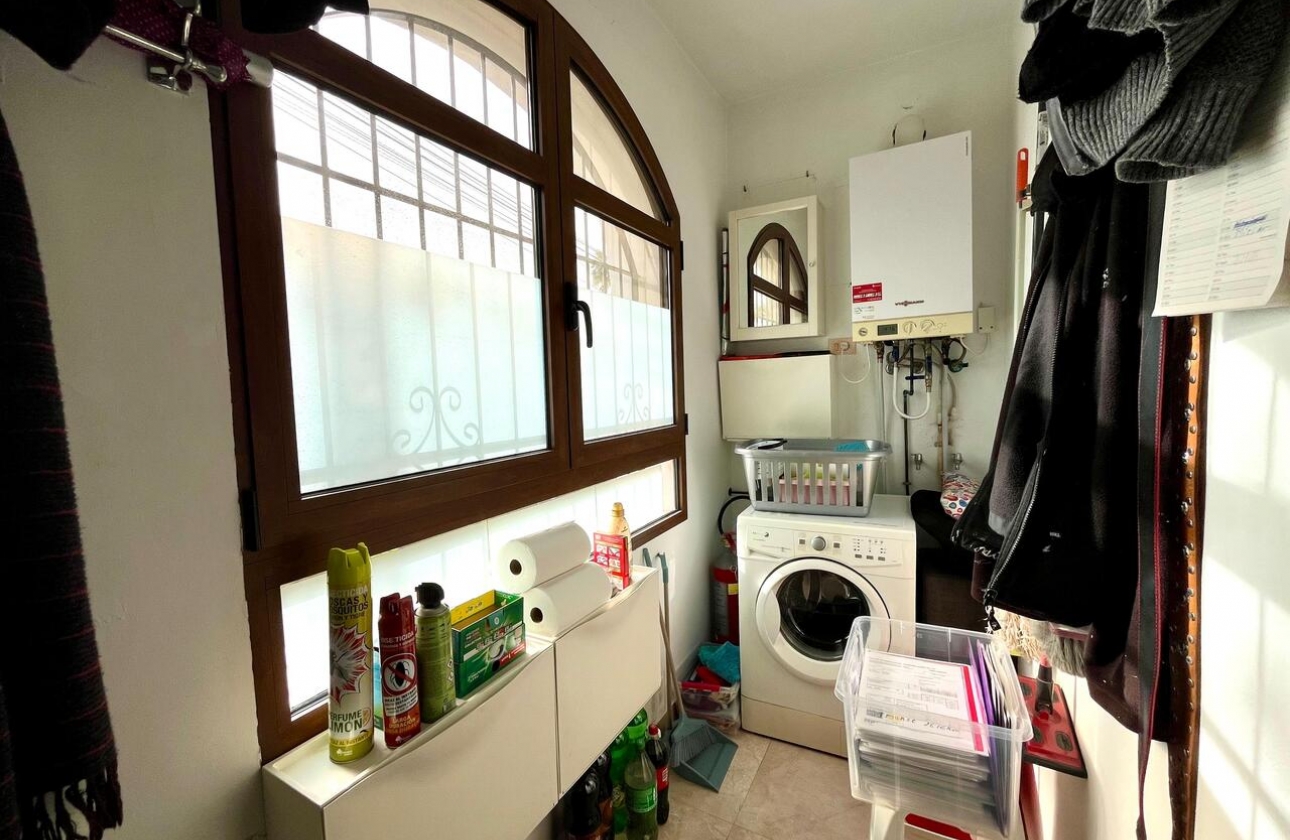 Rynek wtórny - Villa - Orihuela Costa - Villamartín