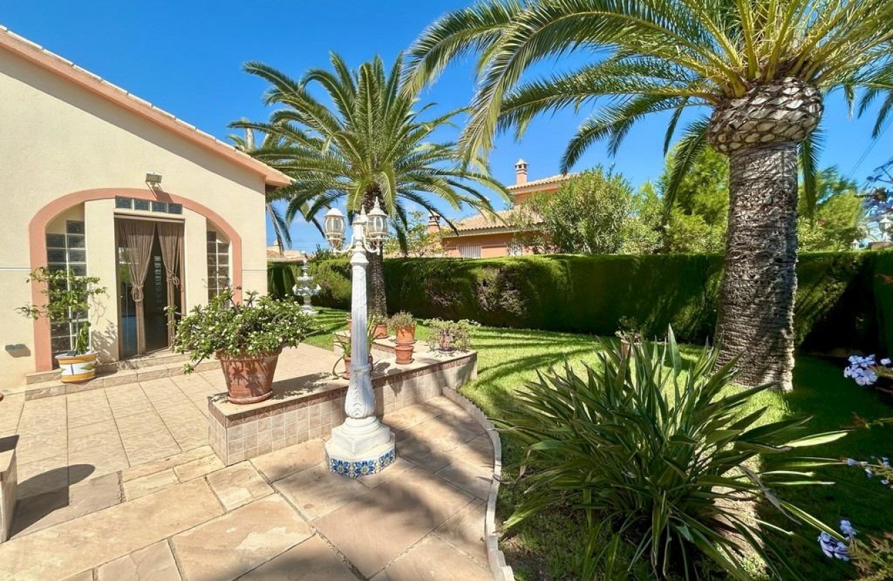 Rynek wtórny - Villa - Orihuela Costa - Cabo Roig