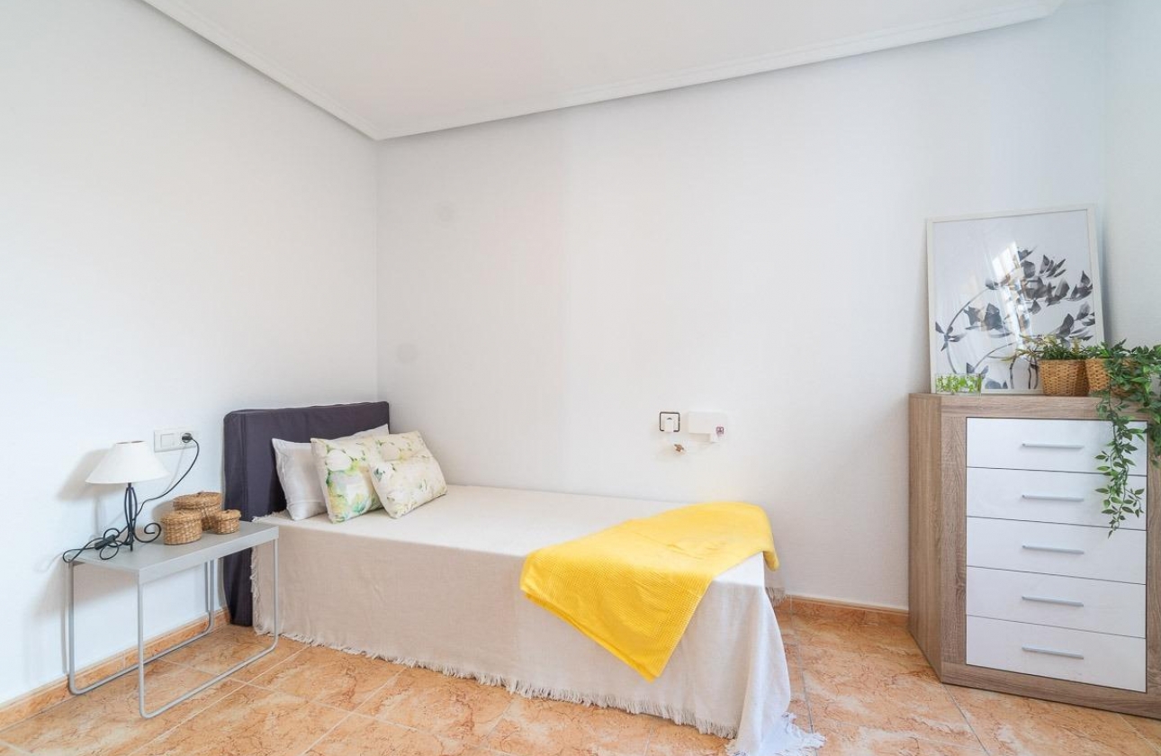 Rynek wtórny - Szeregowiec - Torrevieja - El limonar