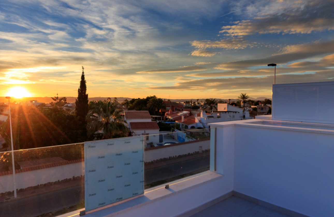 Obra nueva - Adosado - Pilar de la Horadada